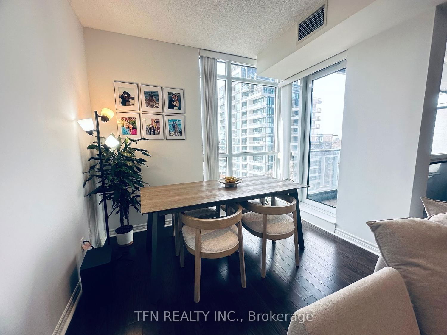 2885 Bayview Ave, unit 623 for rent - image #3