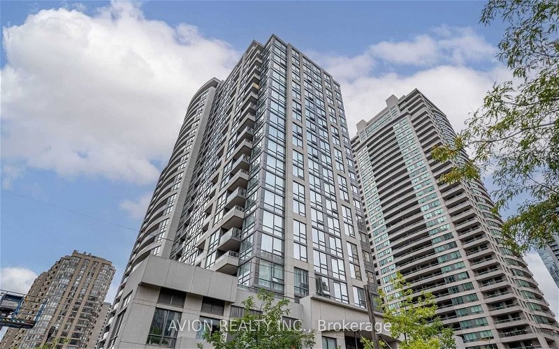 35 Hollywood Ave, unit 517 for rent - image #1
