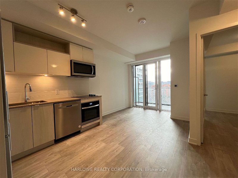 135 Lower Sherbourne St, unit 739 W for rent - image #1