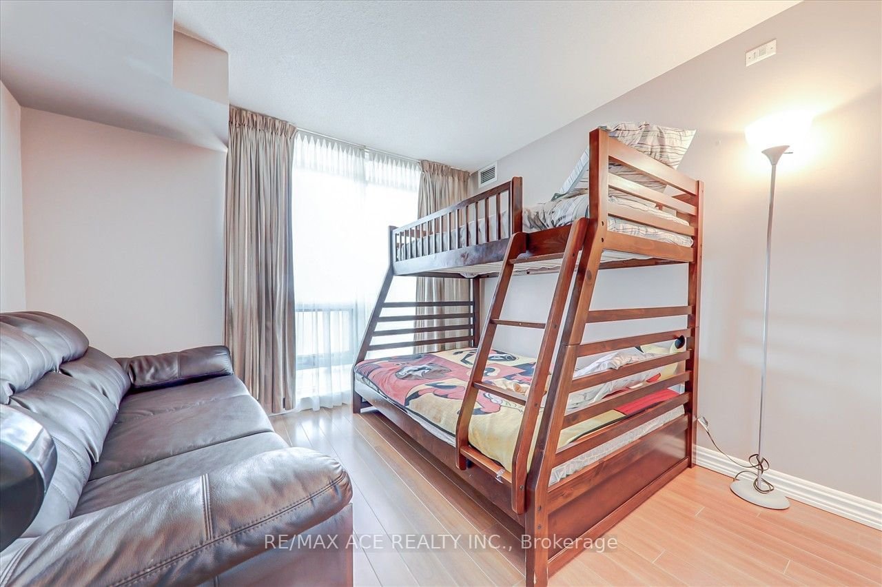 18 Valley Woods Rd, unit 605 for sale - image #11