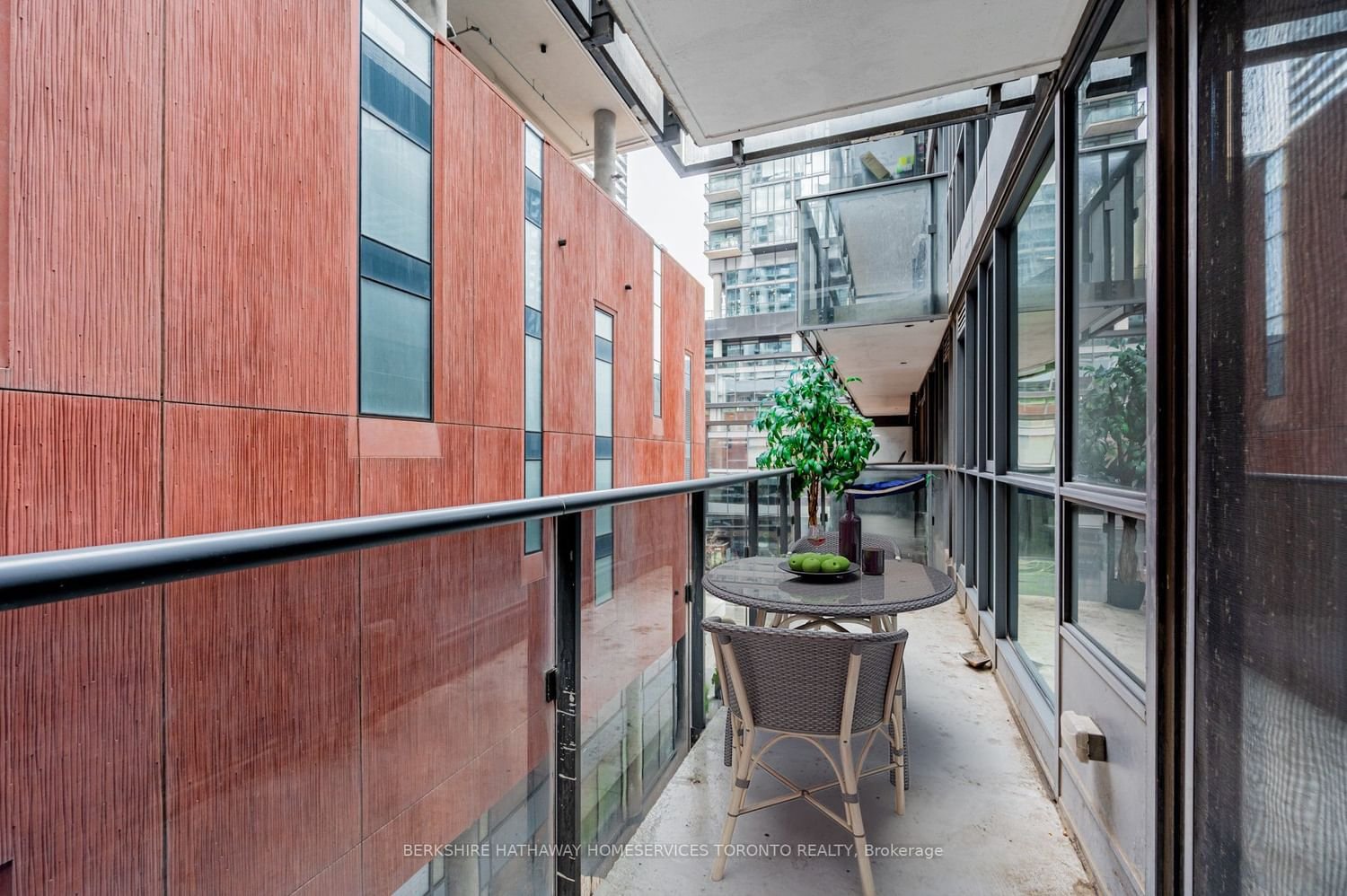 295 Adelaide St W, unit 421 for sale - image #10