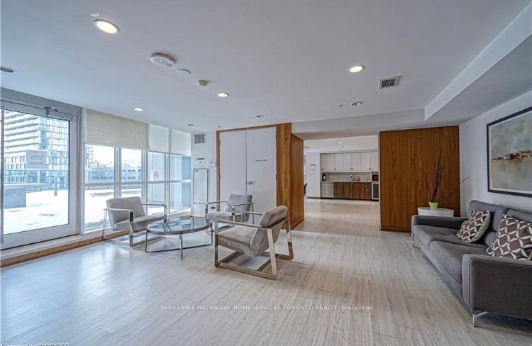 295 Adelaide St W, unit 421 for sale - image #19