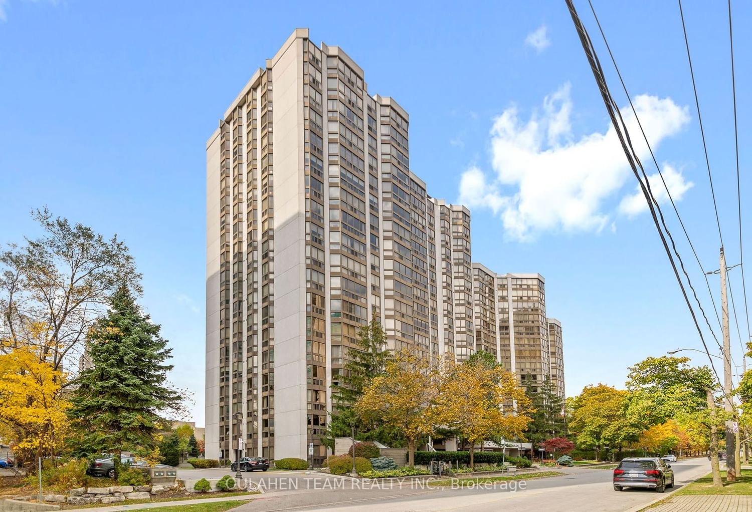10 Kenneth Ave, unit 1402 for sale - image #1