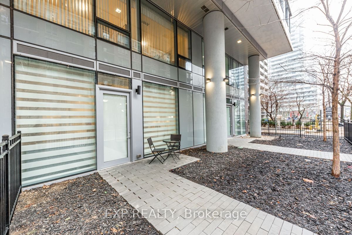 195 Redpath Ave, unit Th01 for sale - image #24