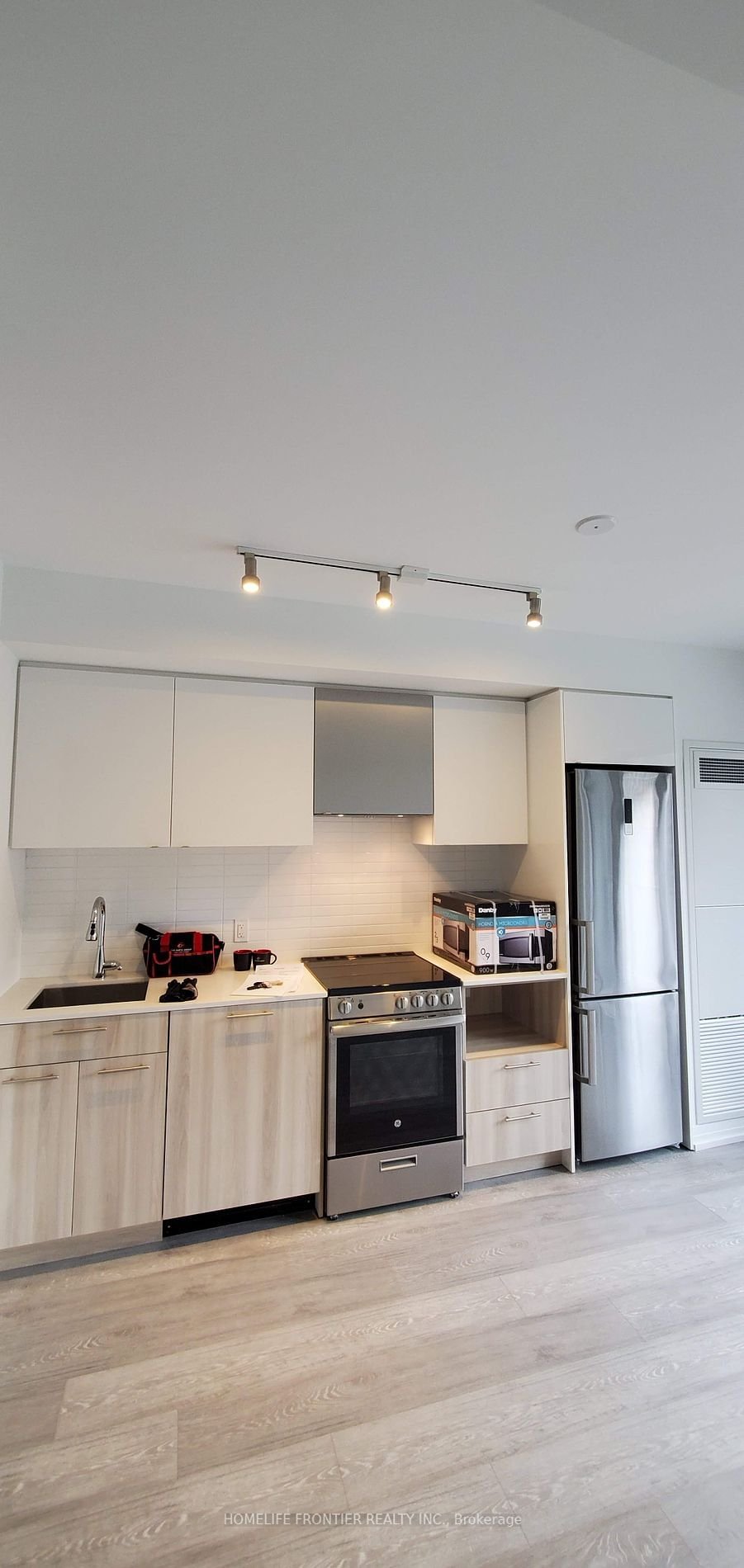 251 Jarvis St, unit 732 for rent - image #13