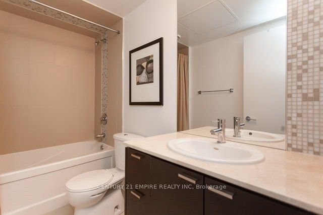 375 King St W, unit 508 for rent - image #17