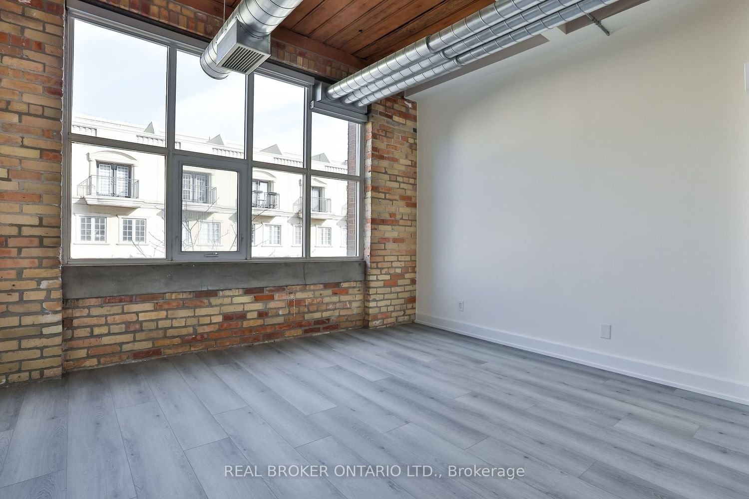 955 Queen St W, unit 317 for rent - image #7