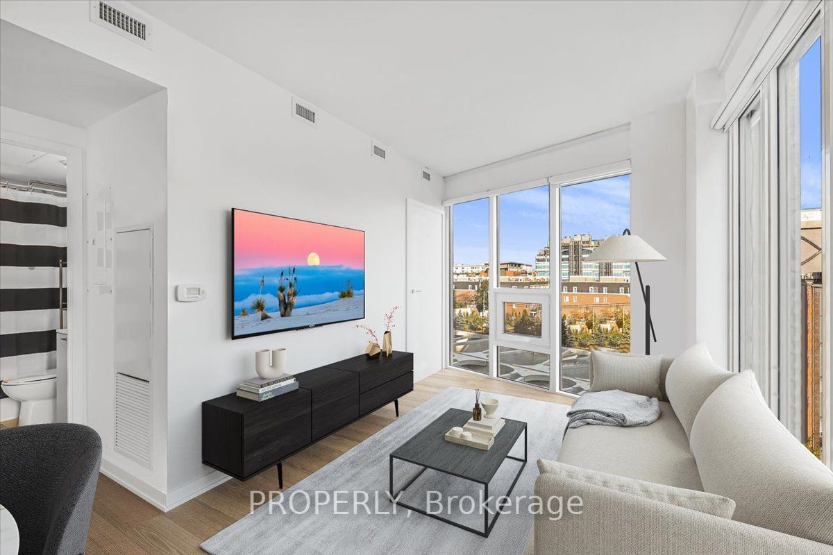 19 Western Battery Rd, unit 322 for sale - image #3