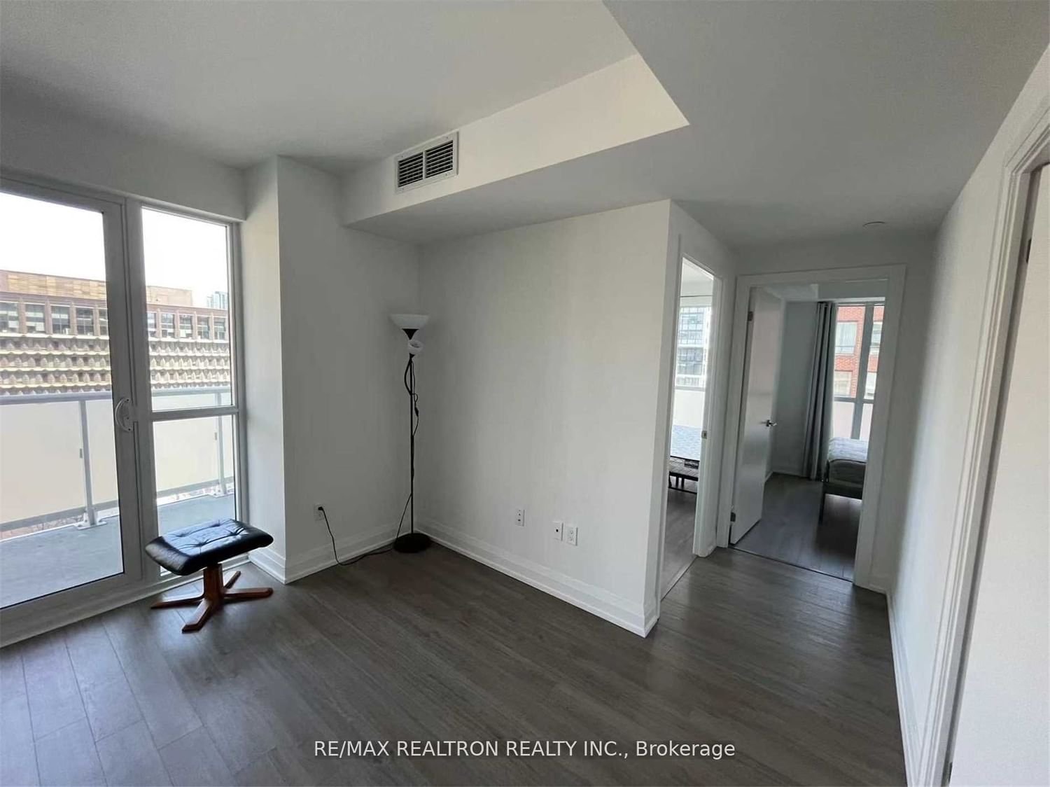 77 Mutual St, unit 1009 for rent - image #4