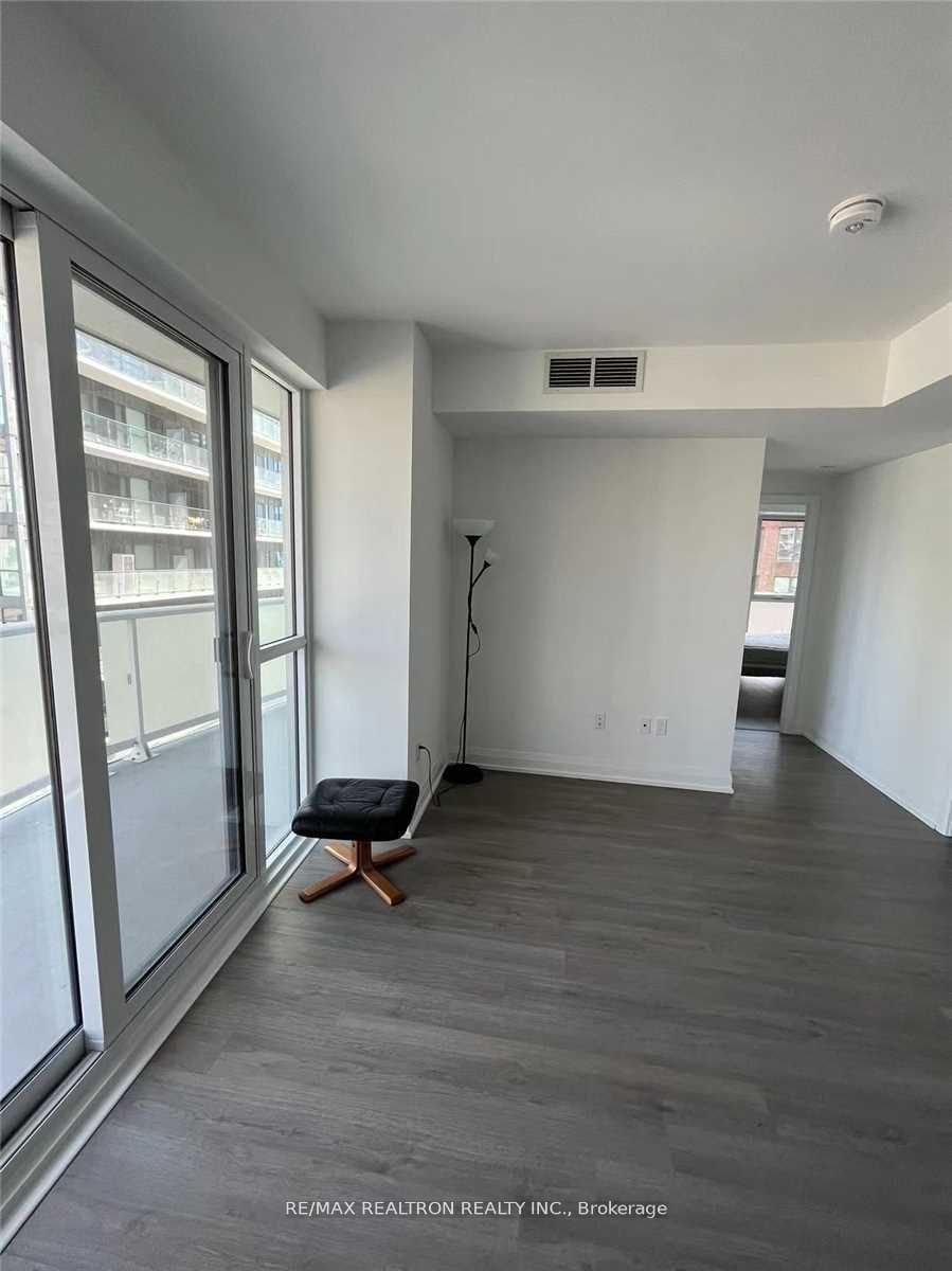 77 Mutual St, unit 1009 for rent - image #7
