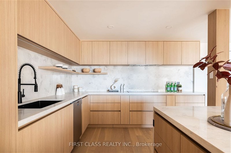 3181 Bayview Ave, unit 708 for sale - image #2