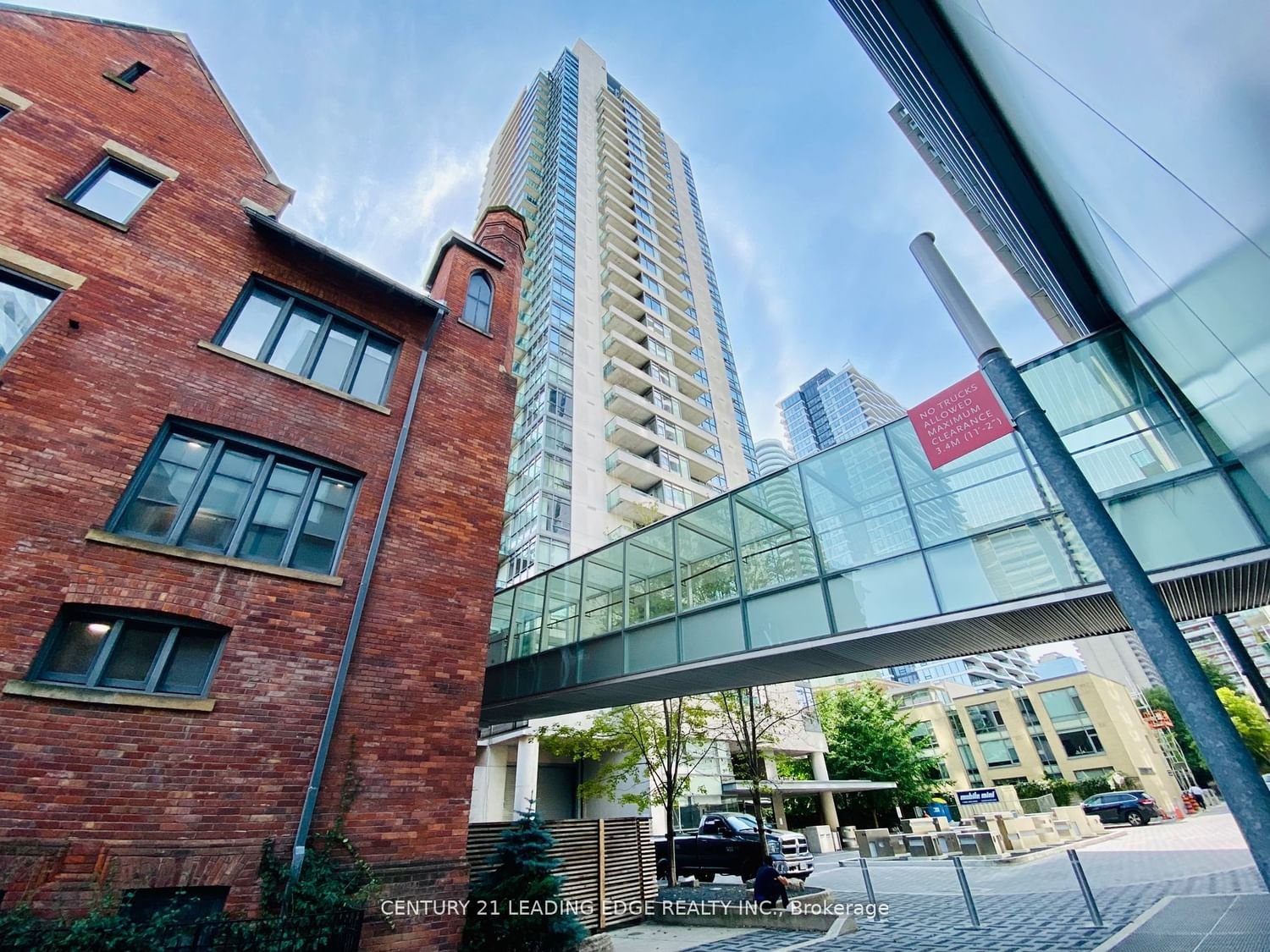 281 Mutual St, unit 2402 for sale - image #37