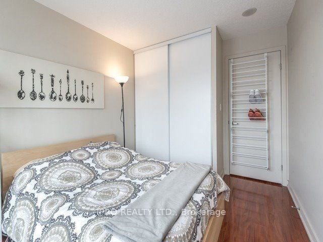81 Navy Wharf Crt, unit 2008 for rent - image #12