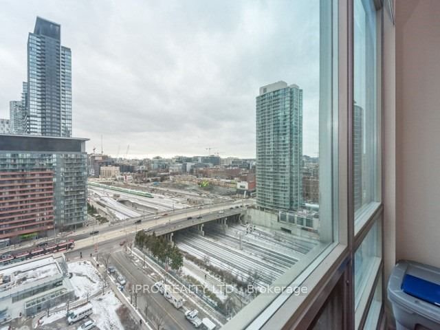 81 Navy Wharf Crt, unit 2008 for rent - image #16