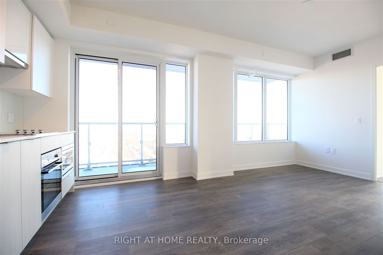 195 Redpath Ave, unit 3104 for rent - image #5
