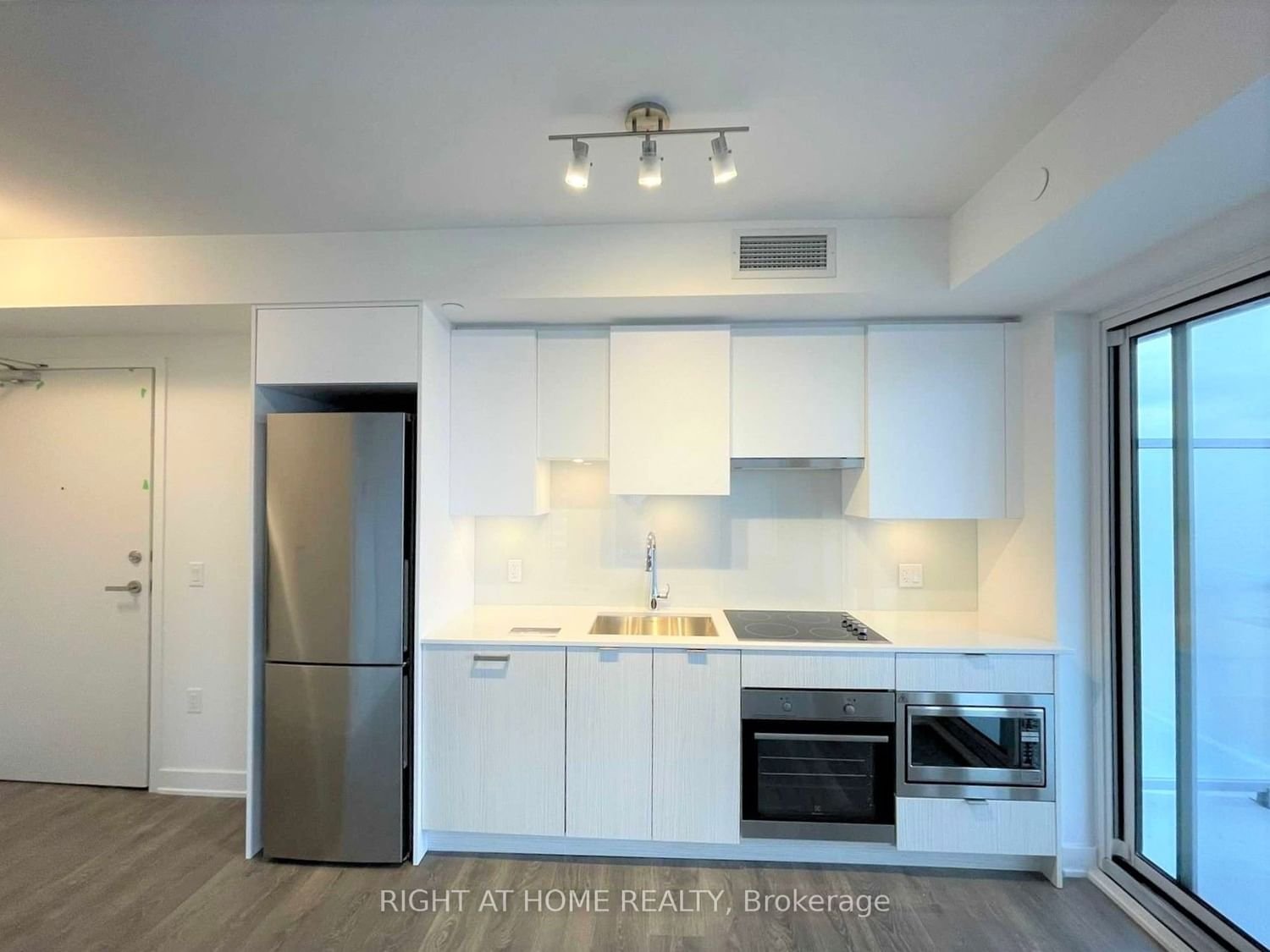 195 Redpath Ave, unit 3104 for rent - image #7