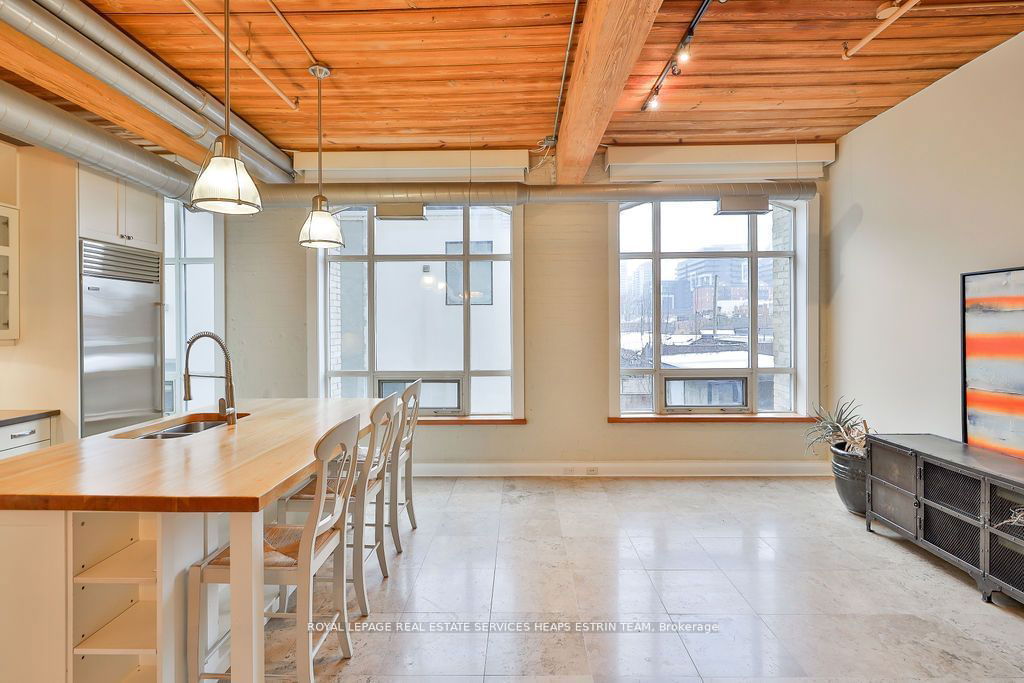 993 Queen St W, unit 107 for rent - image #7