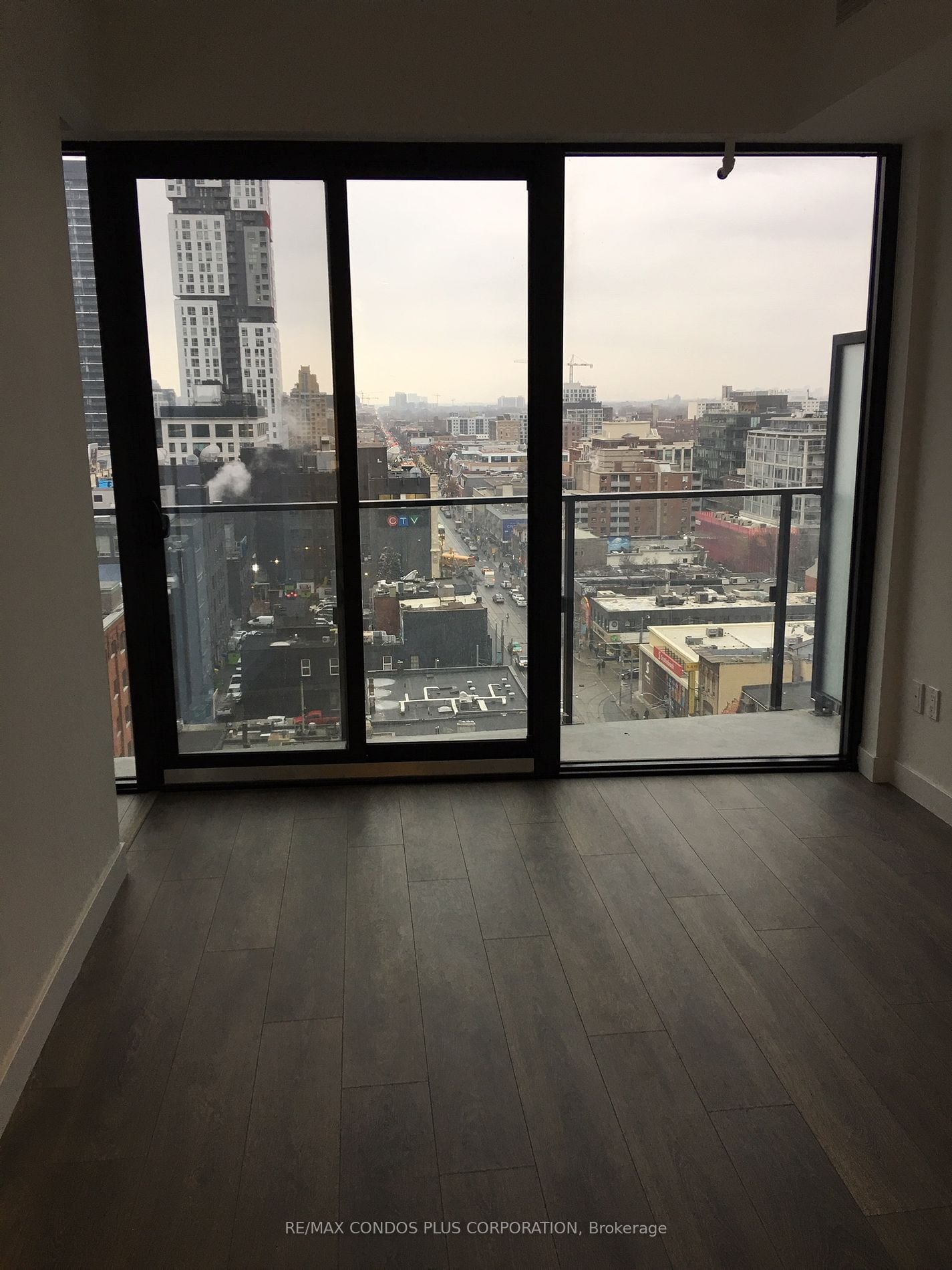 215 Queen St W, unit 1202 for rent - image #2