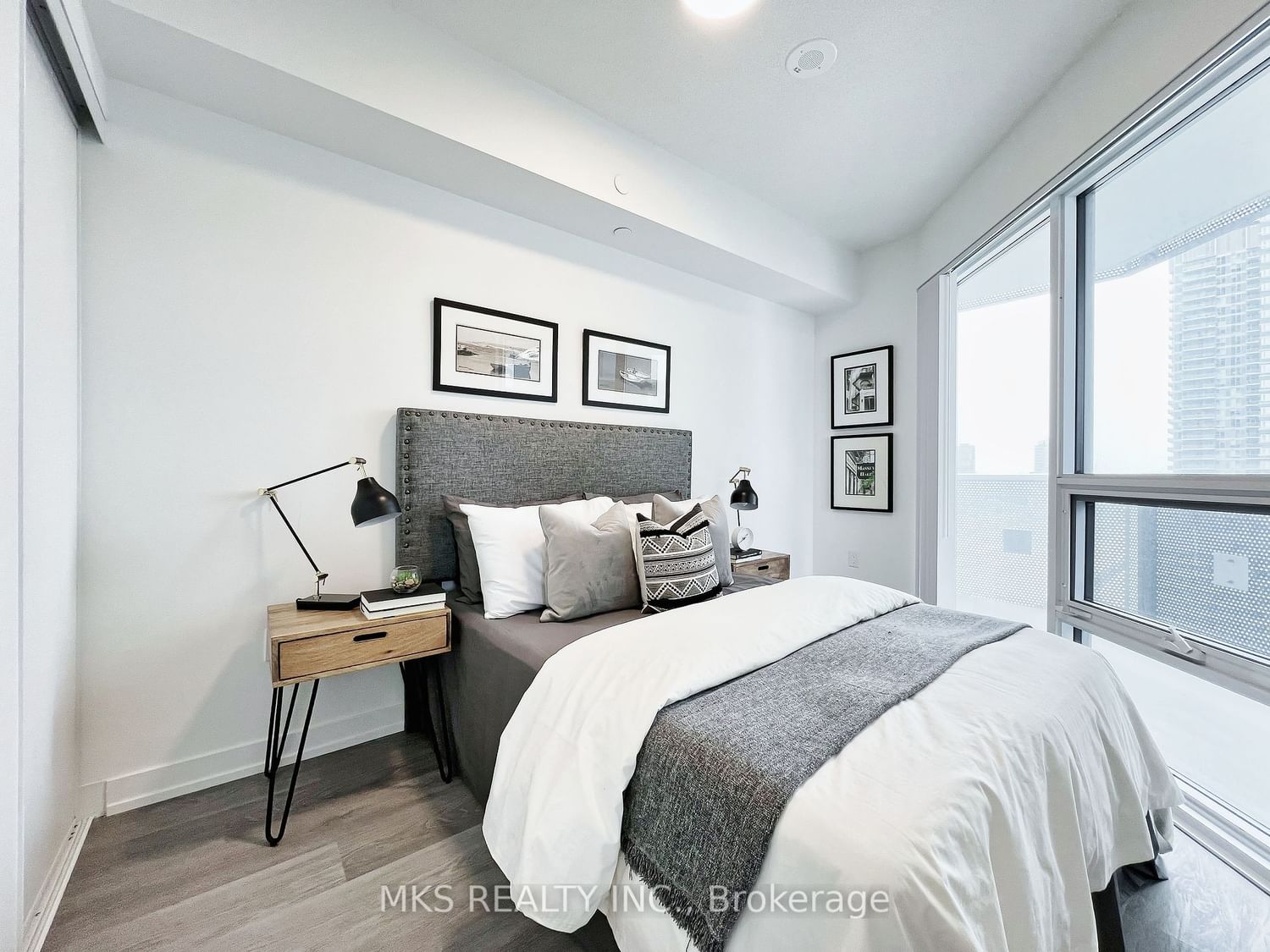 55 Cooper St, unit 1908 for sale