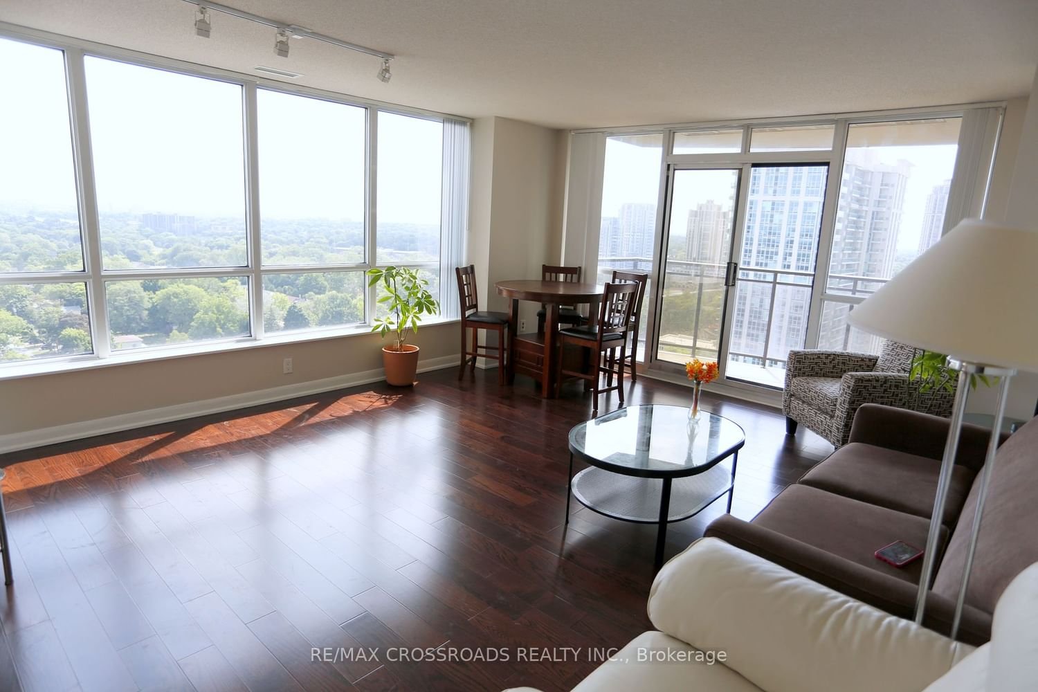 33 Sheppard Ave E Ave, unit 1902 for rent - image #10