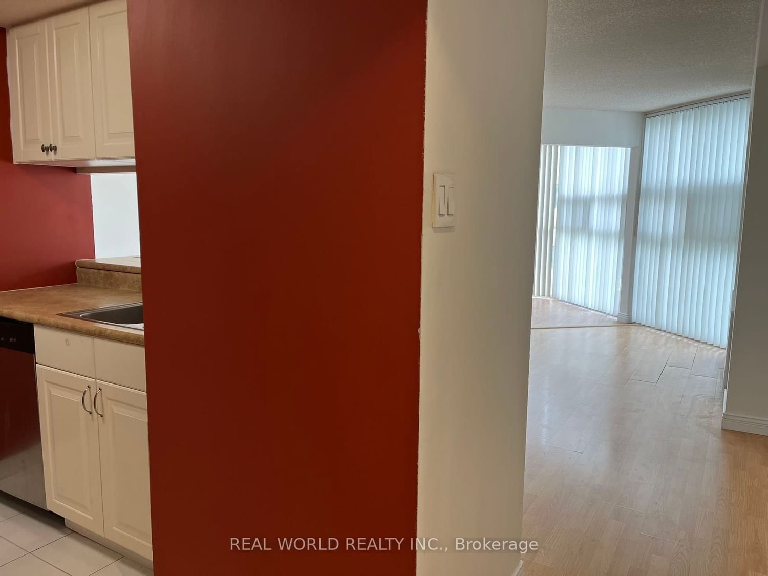705 King St W, unit 1406 for rent - image #4