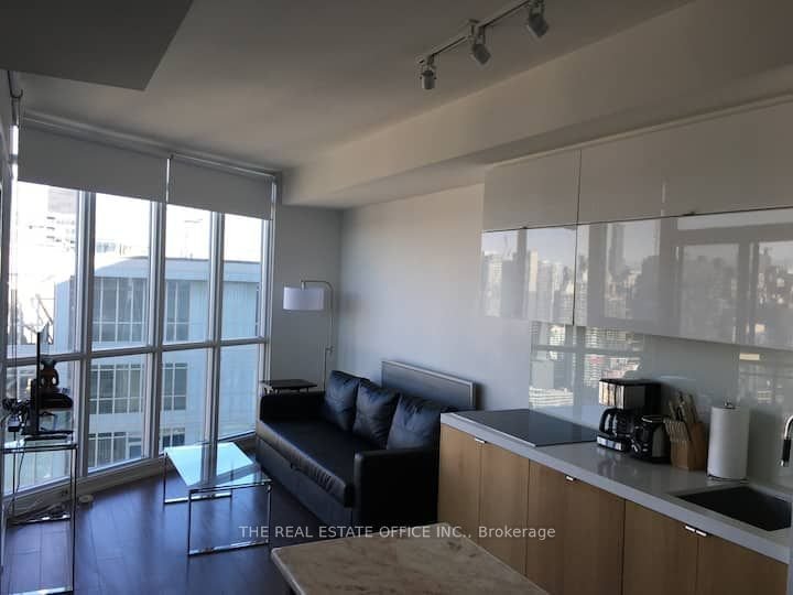 21 Iceboat Terr, unit 4702 for rent - image #8