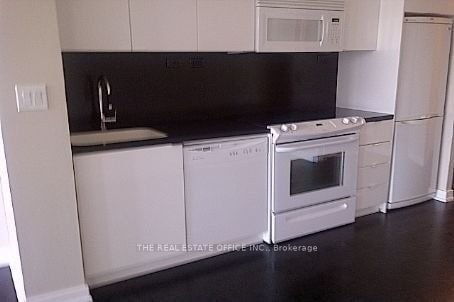 21 Iceboat Terr, unit 4001 for rent - image #6