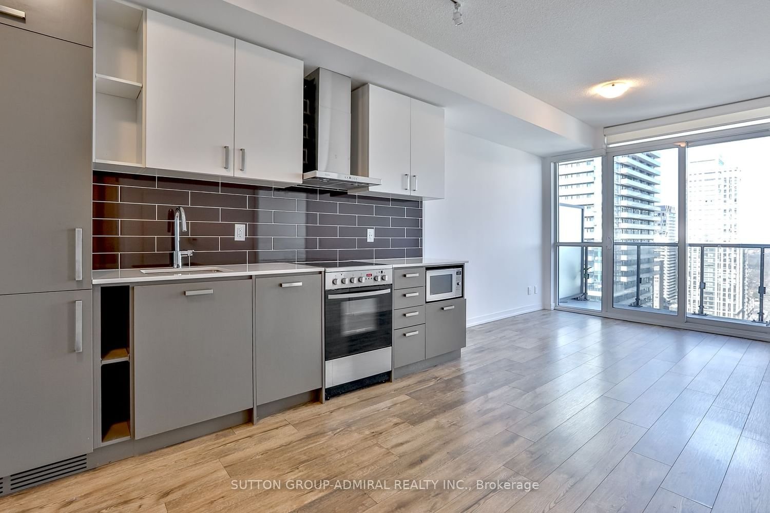 125 Redpath Ave, unit 2704 for sale - image #4