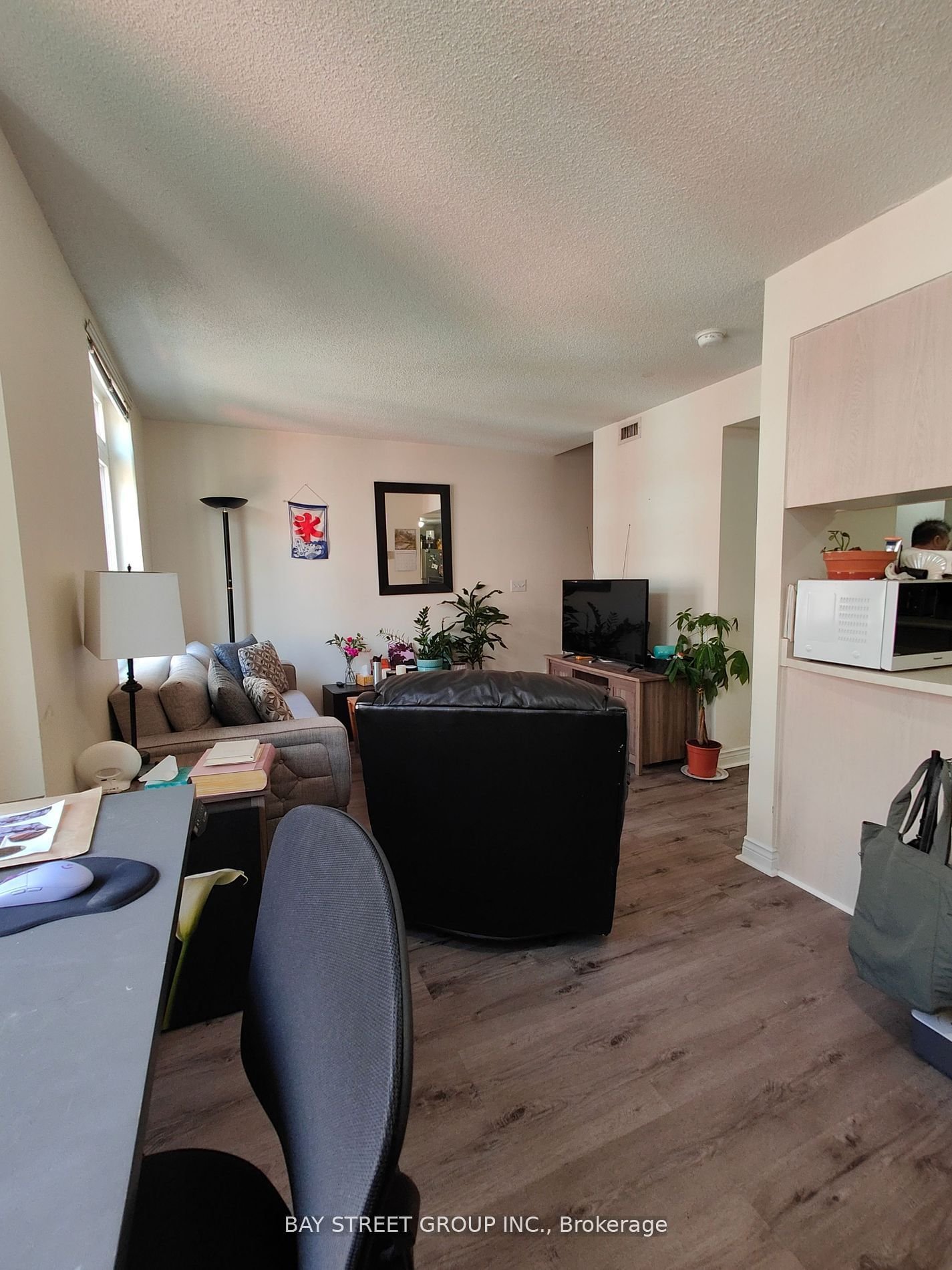 106 Redpath Ave, unit 12 for rent - image #7