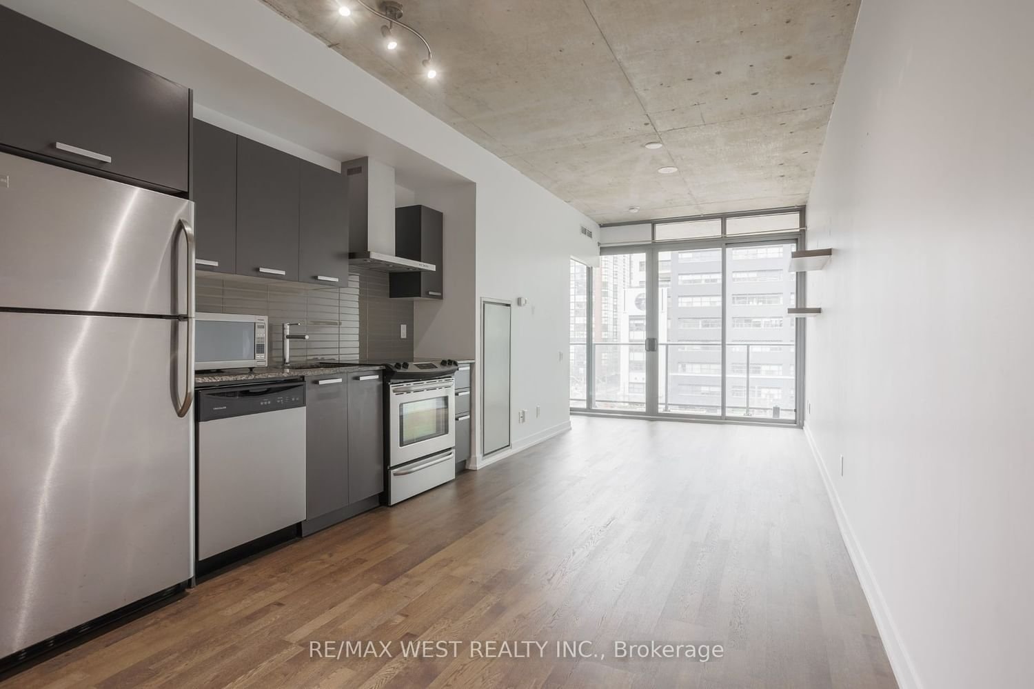 650 King St W, unit 501 for rent - image #4
