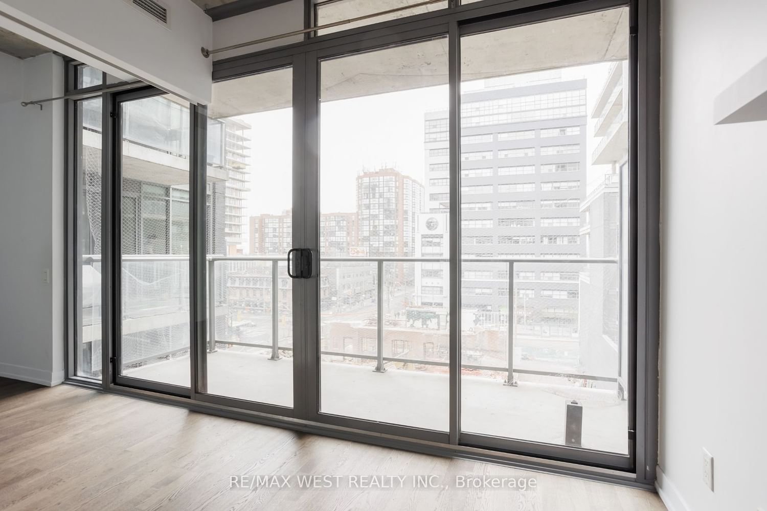 650 King St W, unit 501 for rent - image #7