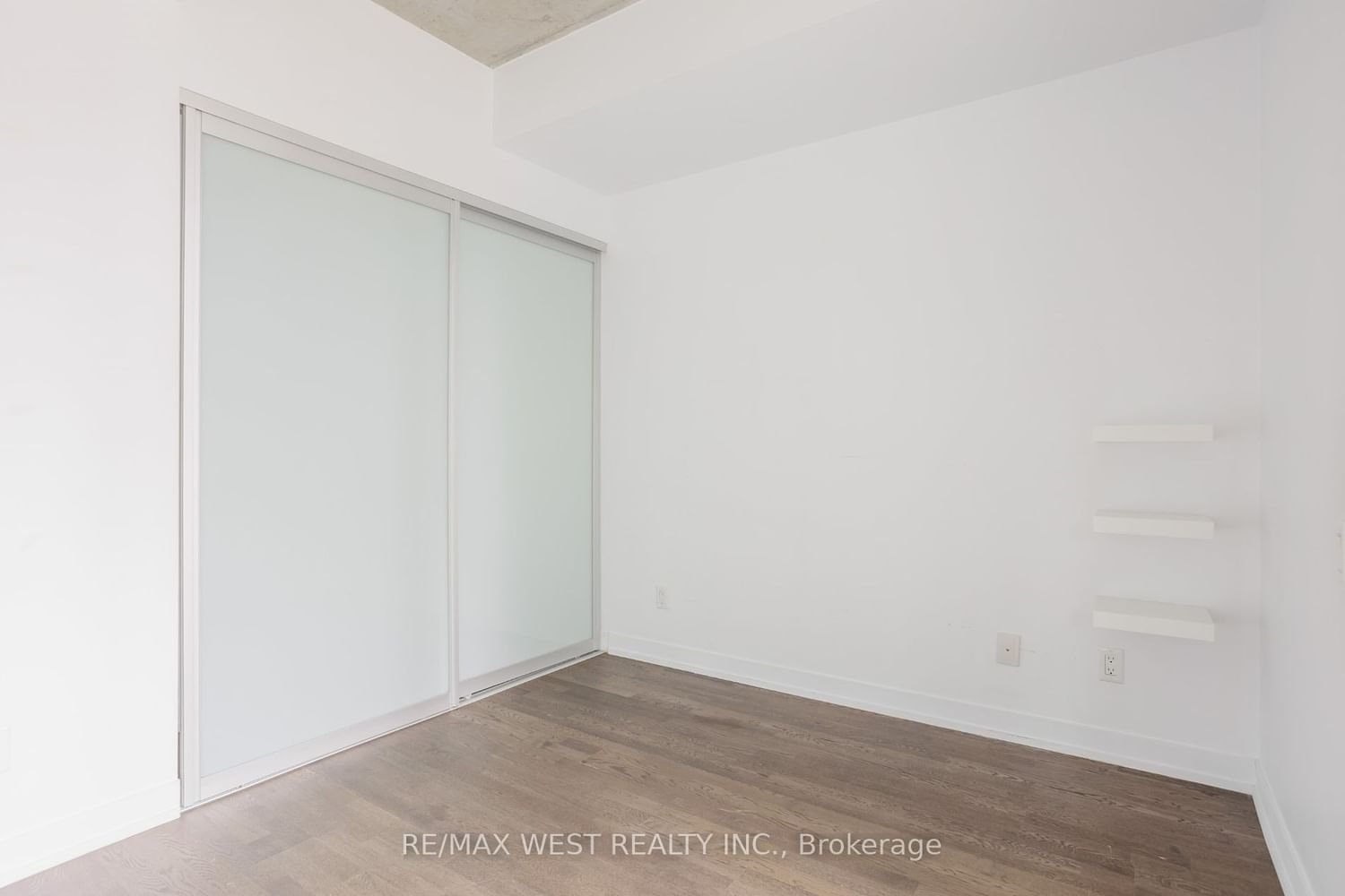 650 King St W, unit 501 for rent - image #8