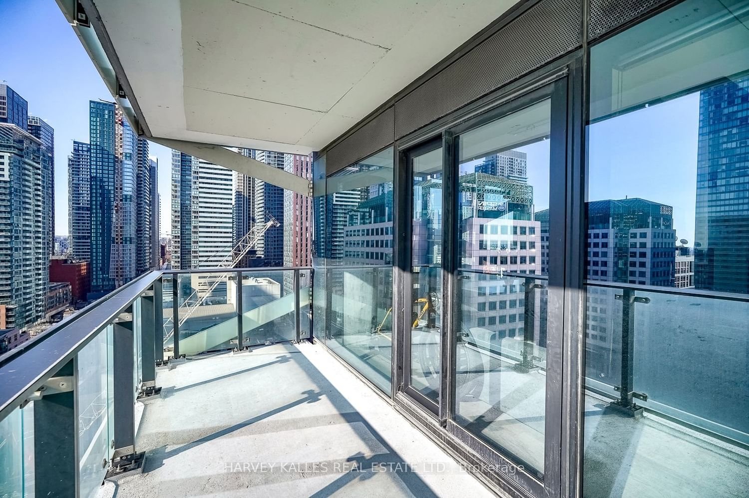 224 King St W, unit 1507 for rent - image #4