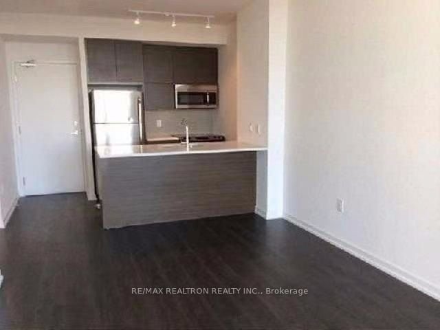 66 Forest Manor Rd, unit 904 for rent - image #6
