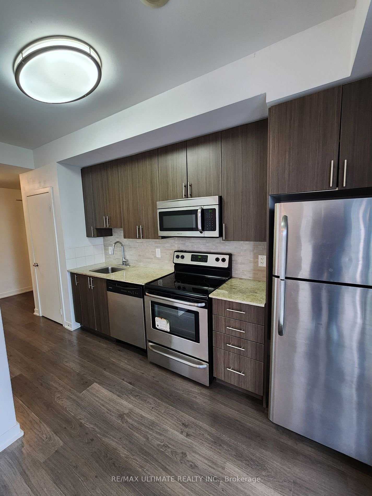 225 Sackville Rd, unit 902 for rent - image #5