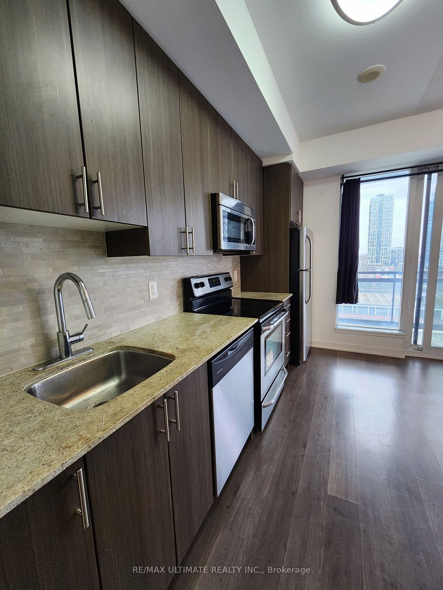 225 Sackville Rd, unit 902 for rent - image #6
