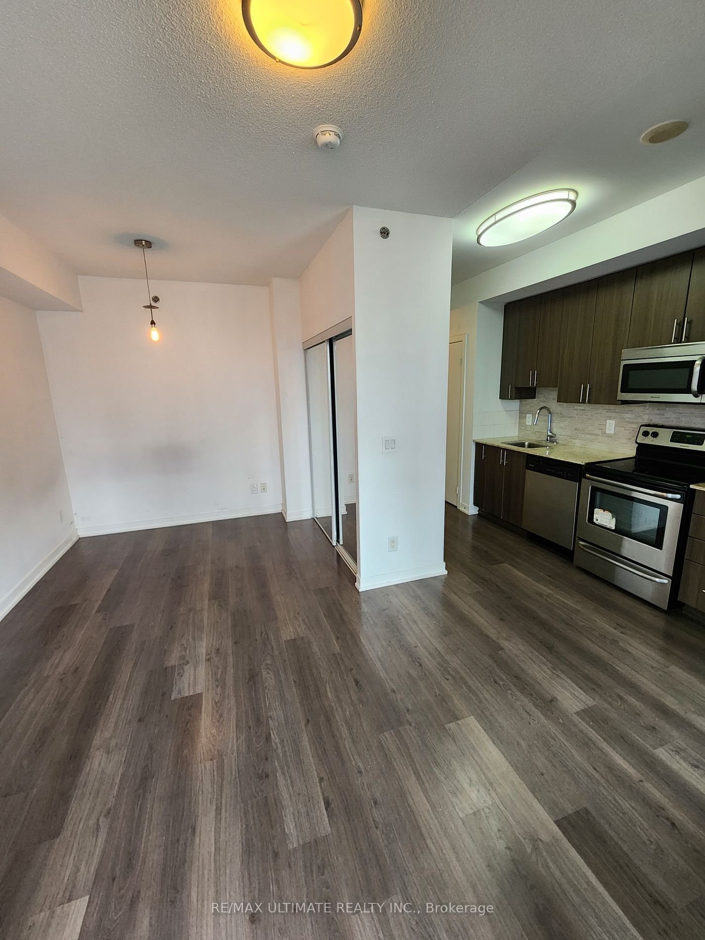 225 Sackville Rd, unit 902 for rent - image #8