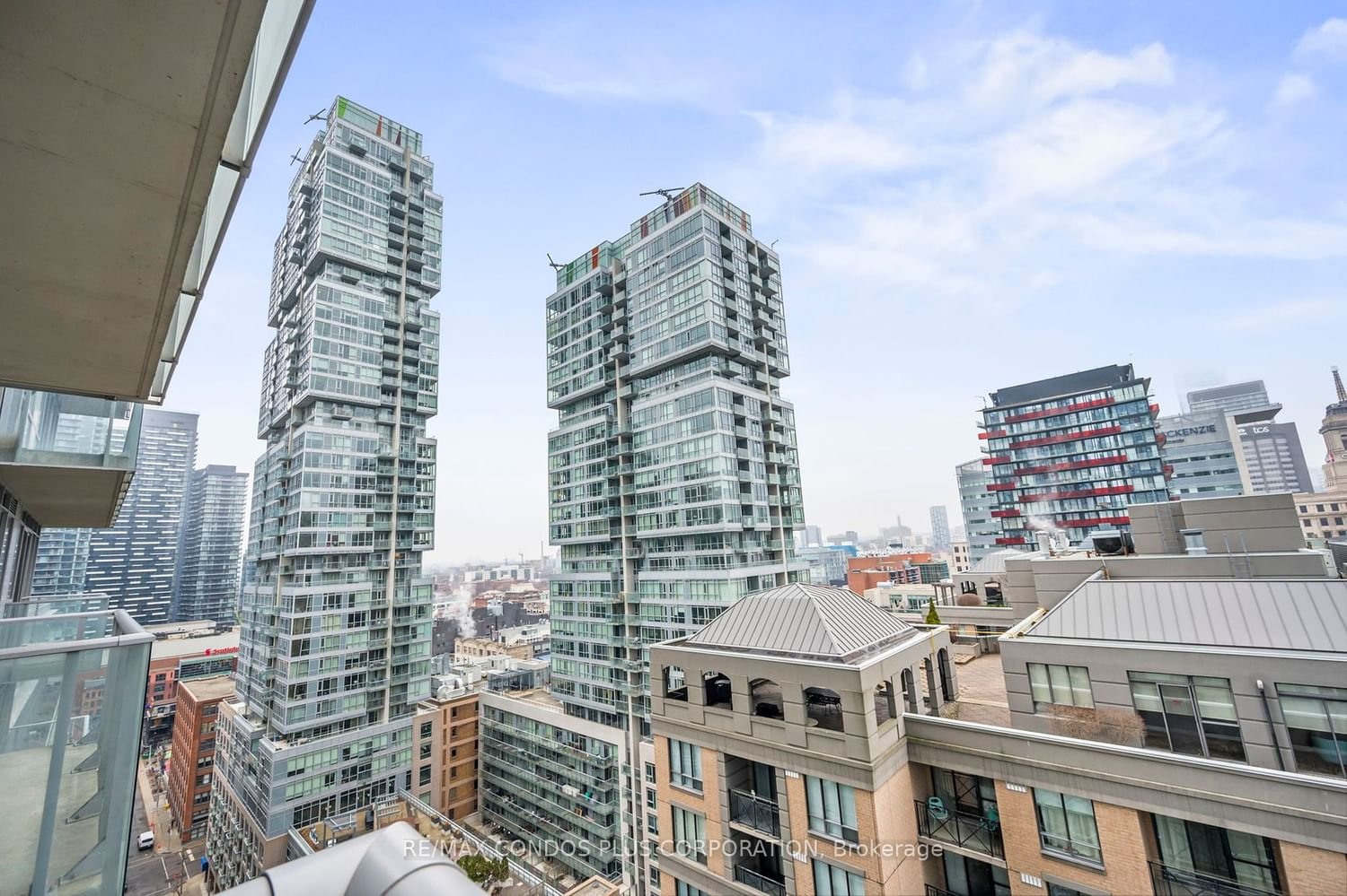 126 Simcoe St, unit 1806 for rent - image #20