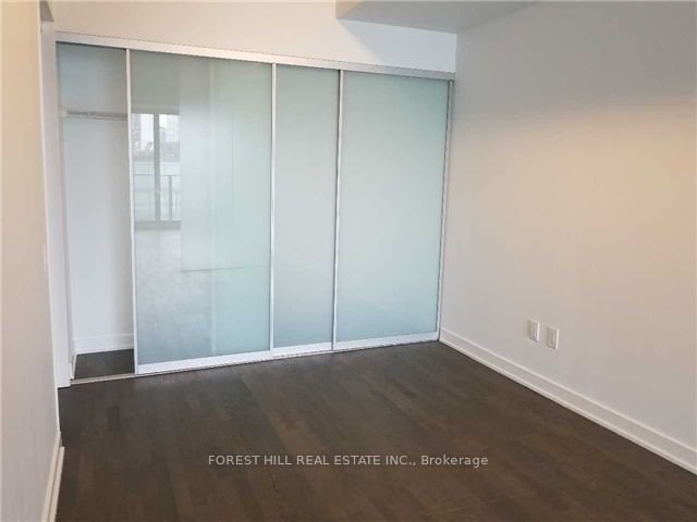 629 King St W, unit 1110 for rent - image #11