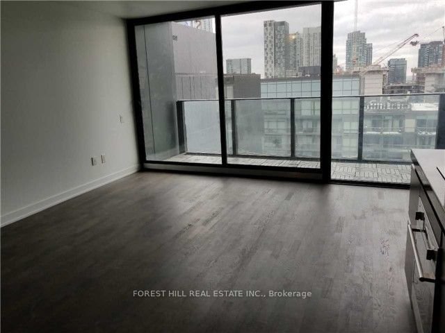 629 King St W, unit 1110 for rent - image #6