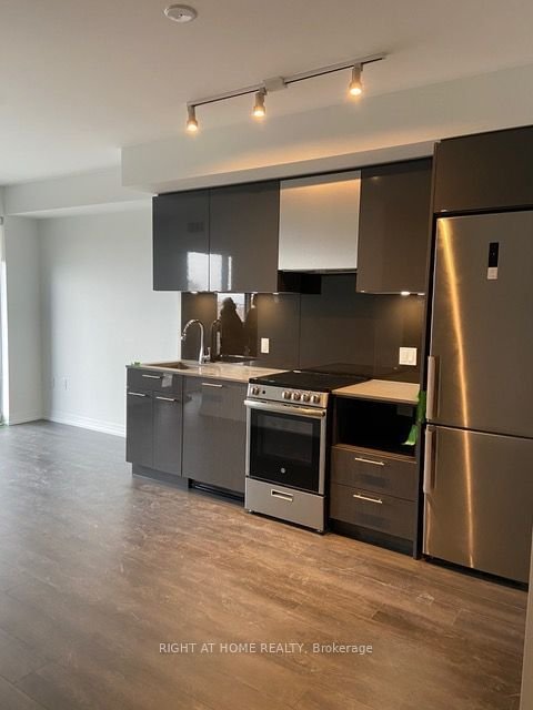 251 Jarvis St, unit 1519 for rent - image #3