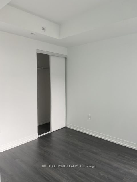 251 Jarvis St, unit 1519 for rent - image #5