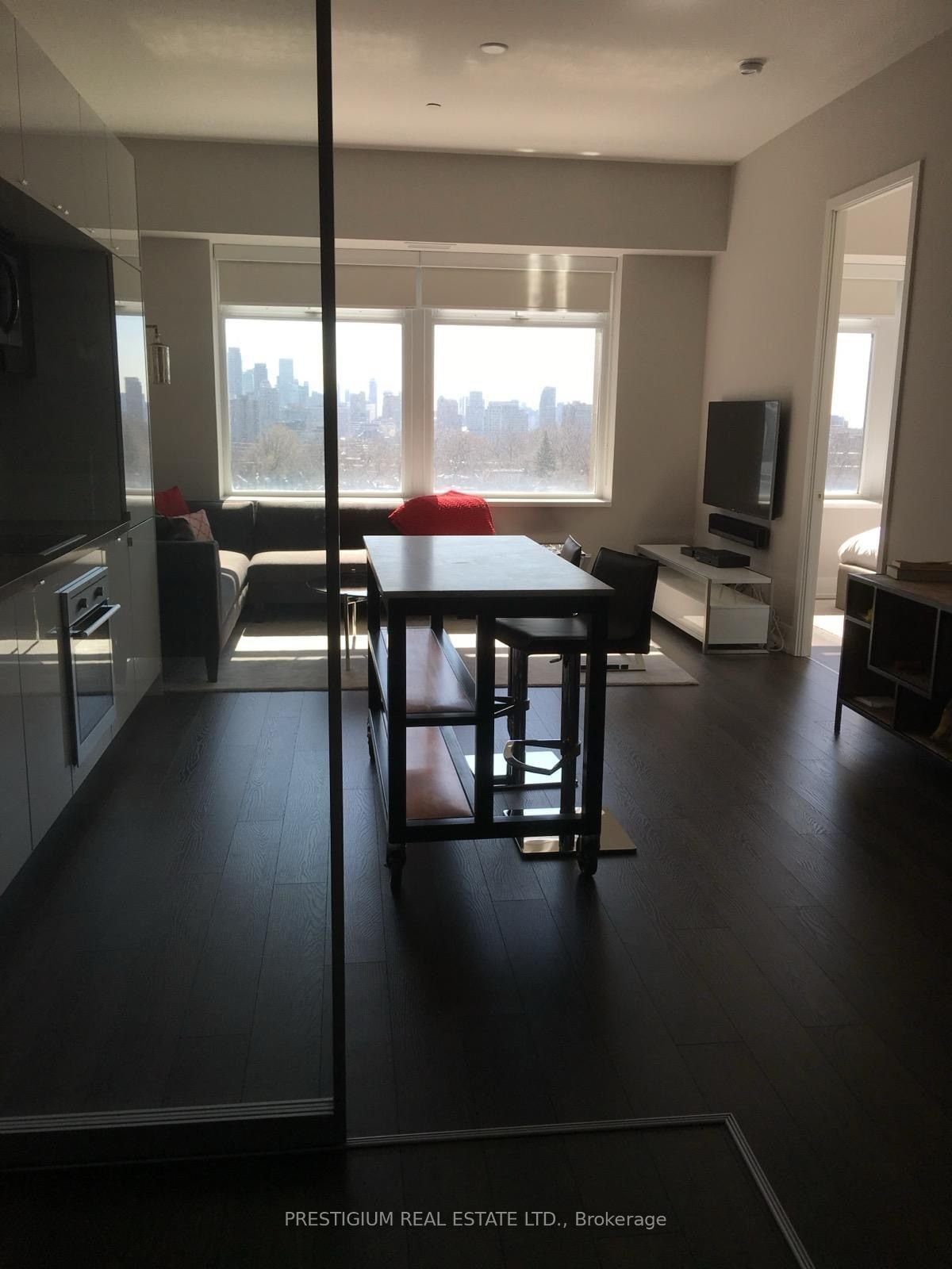 111 St Clair Ave W, unit 710 for rent - image #3