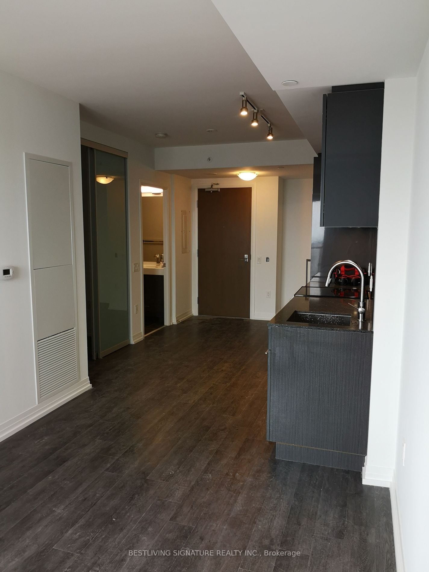 251 Jarvis St E, unit 4502 for rent - image #2