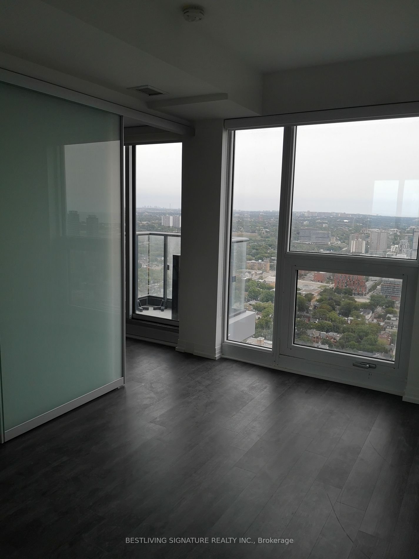 251 Jarvis St E, unit 4502 for rent - image #6