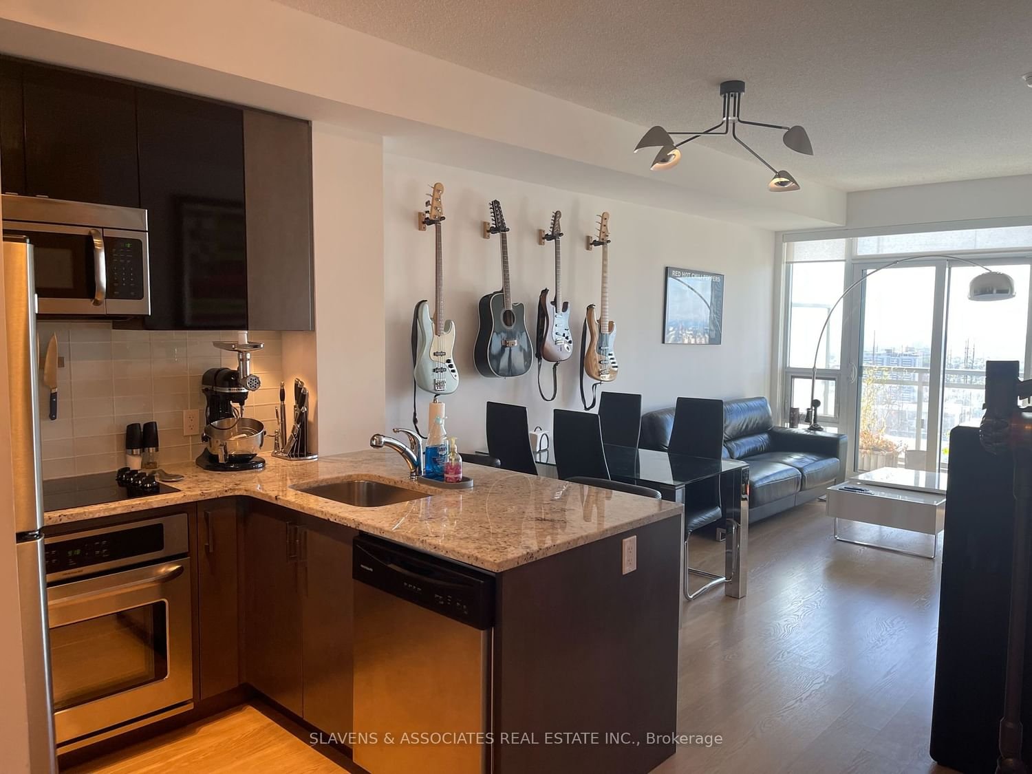 89 Dunfield Ave, unit 3009 for rent - image #2