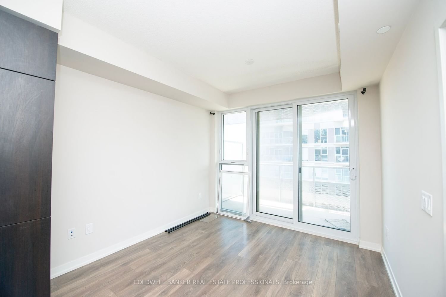 15 Lower Jarvis St, unit 917 for rent - image #3