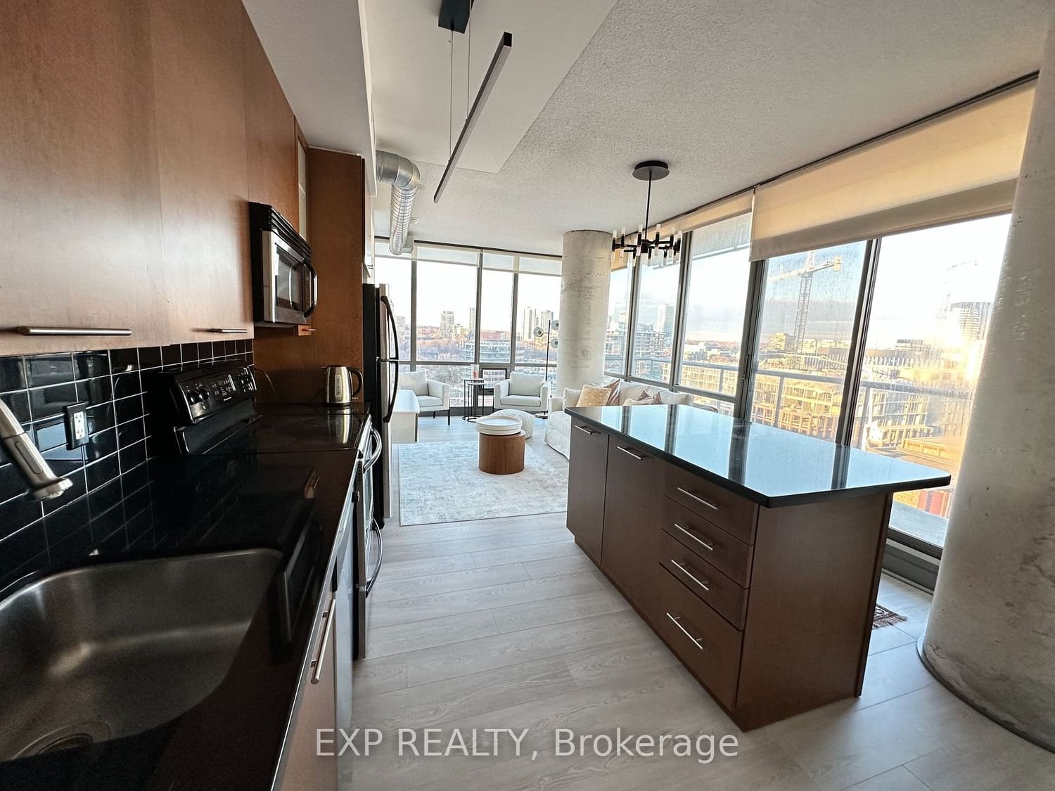 33 Mill St, unit 1102 for rent - image #4