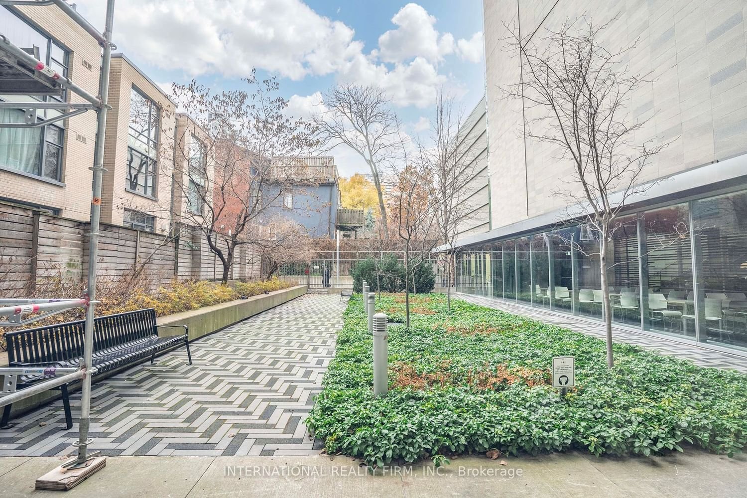 285 Mutual St, unit 706 for sale - image #27