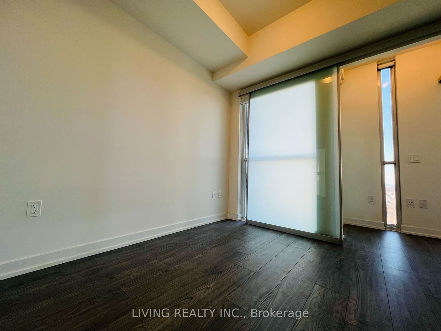 1 Yorkville Ave, unit 5010 for rent - image #14